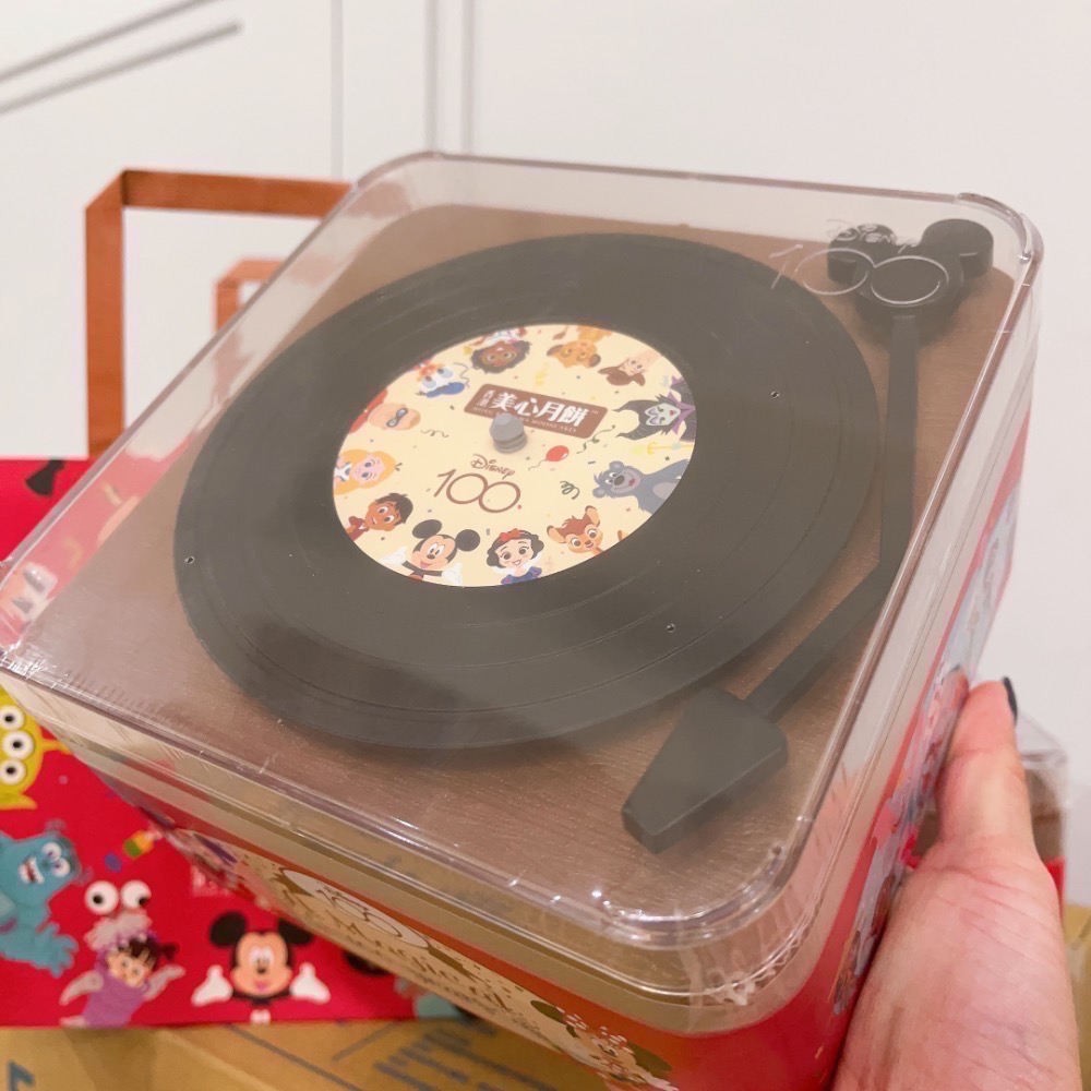 現貨🇭🇰2023香港美心迪士尼100周年系列唱片機造型月餅 米奇 中秋節禮盒 音樂盒 月餅 迪士尼聯名款-細節圖3