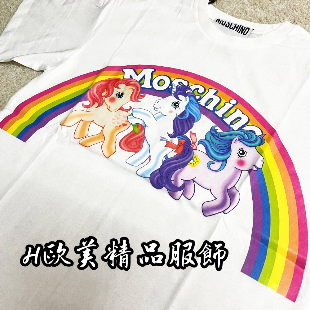 H精品服飾💎MOSCHINO 一線 彩虹小馬 白色 短袖✅正品代購✅現貨-細節圖5