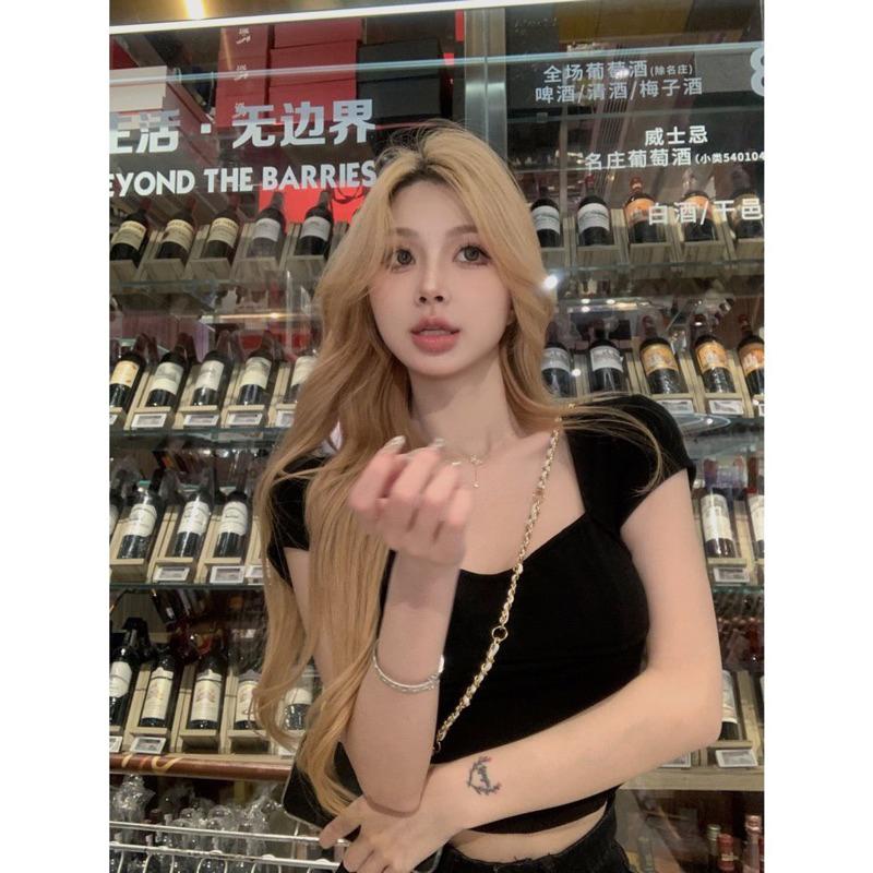 【仙女試衣間】預購💗綠色「正肩方領短袖T恤」✨女夏季「設計感別緻露臍露背純欲緊身短款上衣 」-細節圖6