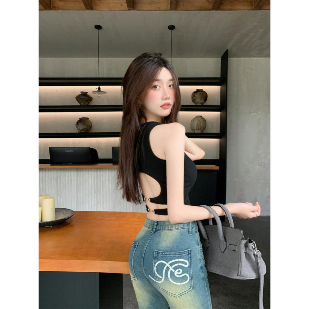 寬肩罩杯露背釦環背心【2302】-細節圖3