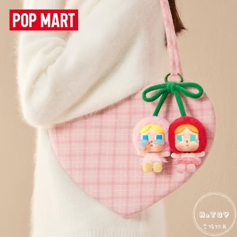 {現貨} POPMART泡泡瑪特 CRYBABY哭娃 愛神的眼淚系列 甜在一起搪膠毛絨吊卡 掛件-細節圖3