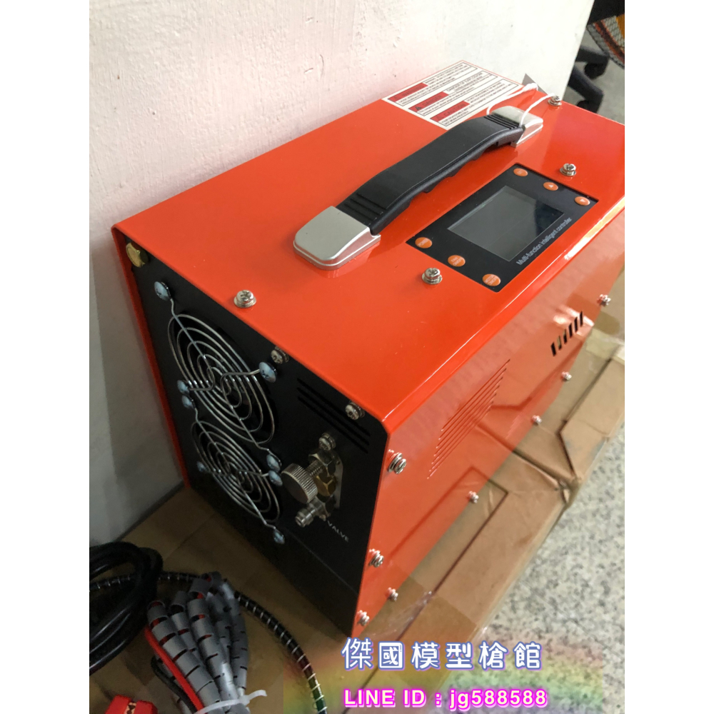 <傑國模型>新品 12V 高壓 30mpa 打氣機 高壓空氣 灌氣 液晶顯示款 110V 220V 車用電瓶用-細節圖2