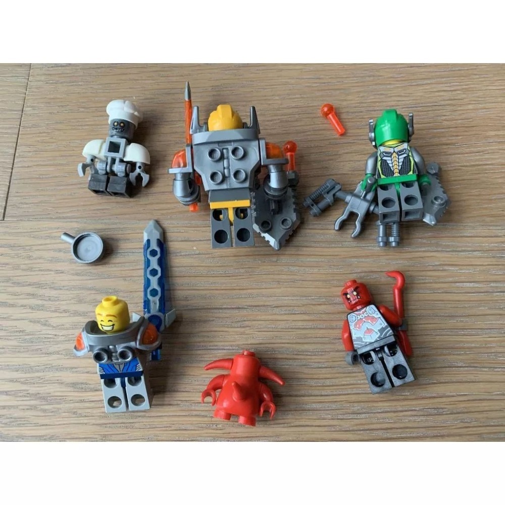 二手 樂高 LEGO 未來騎士 70317 移動要塞 移動城堡 有缺件-細節圖3