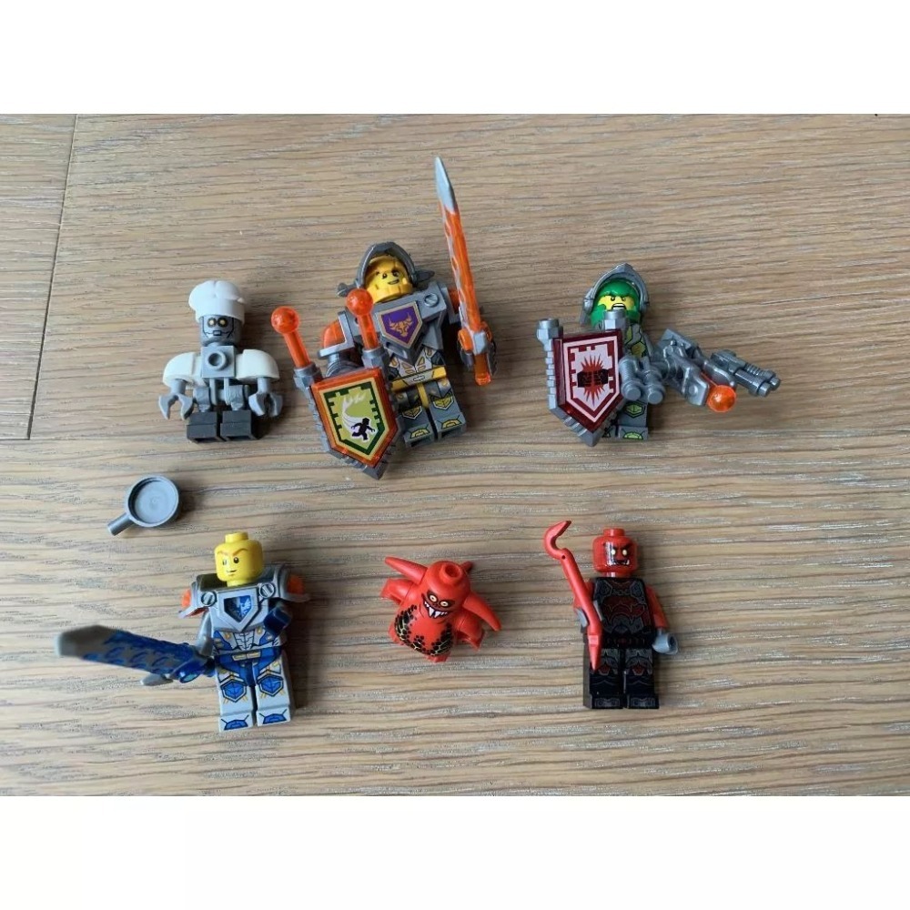 二手 樂高 LEGO 未來騎士 70317 移動要塞 移動城堡 有缺件-細節圖11