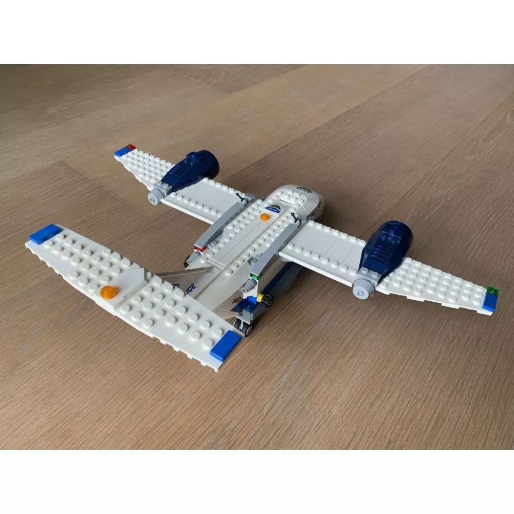 二手 樂高 LEGO 警察 航警航空基地 60210 經典-細節圖2