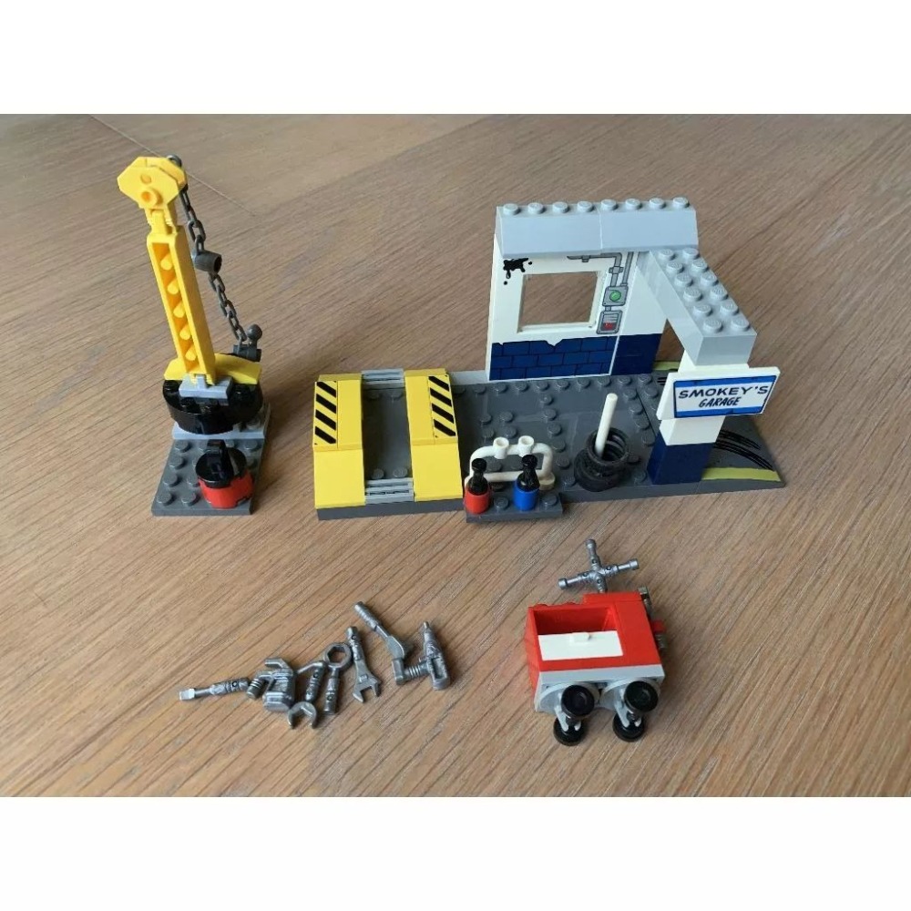 二手 樂高 LEGO 10743 汽車總動員 老墨的修車廠-細節圖7