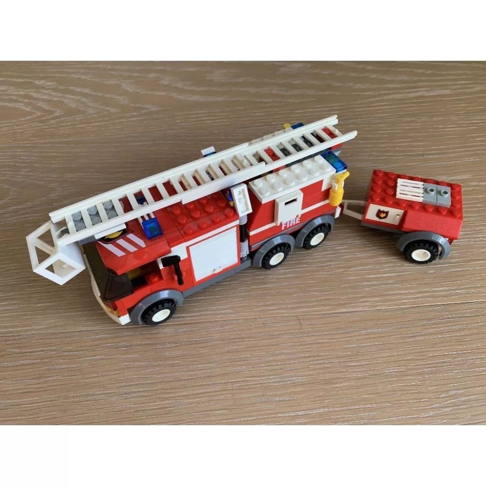 二手 樂高 LEGO 城市 消防 消防車 消防員 消防局 7239 經典-細節圖2