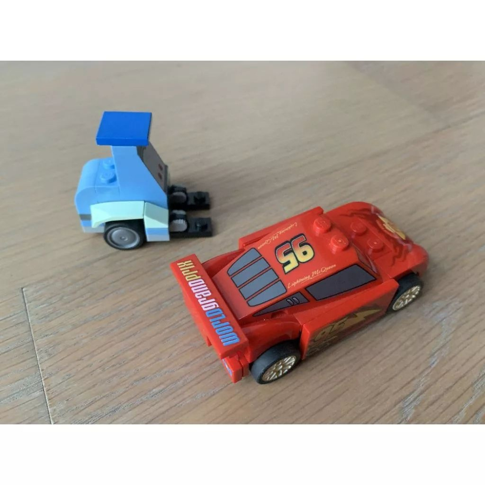 二手 樂高 LEGO 8679 汽車總動員 Tokyo International Circuit 麥坤 奇諾-細節圖3