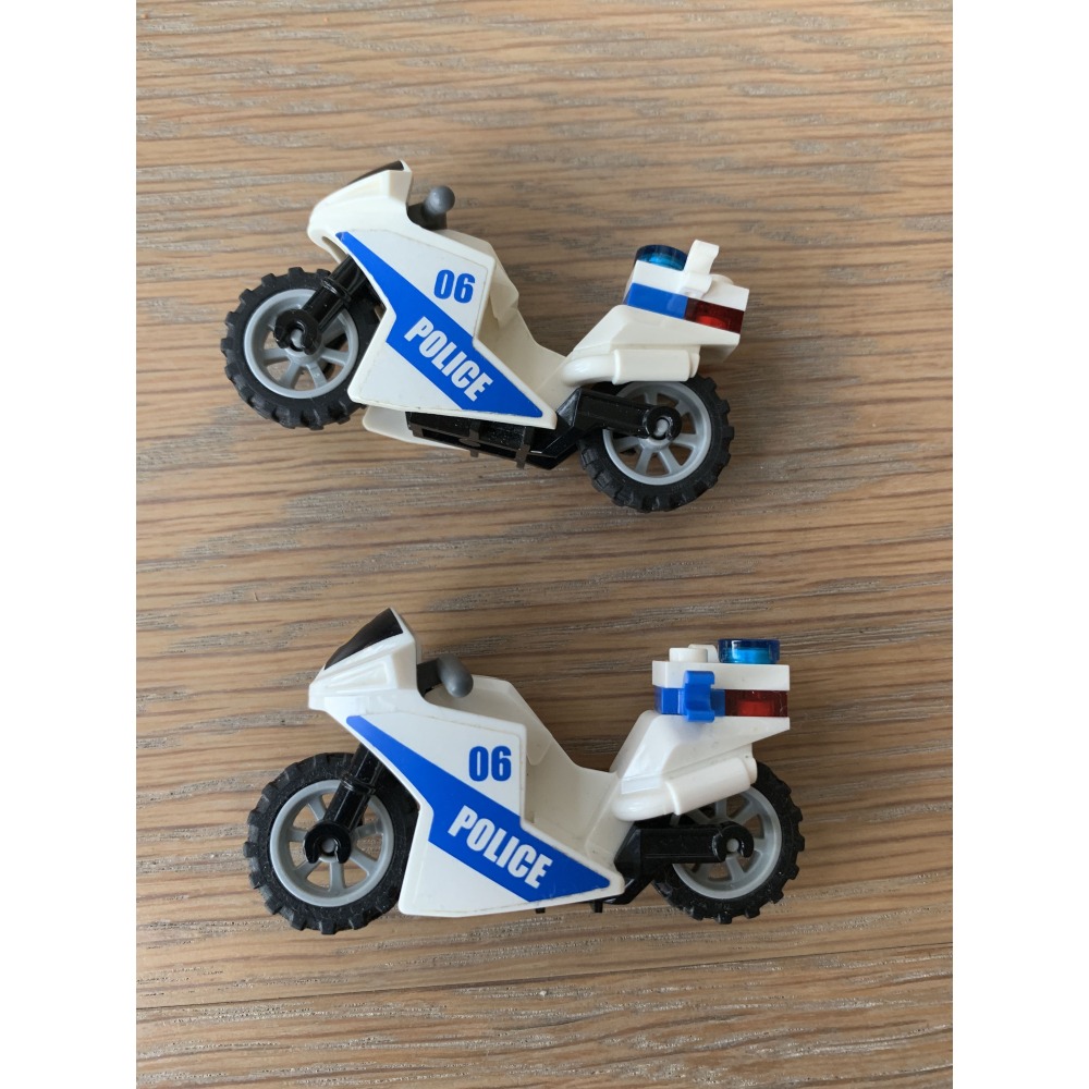 二手 樂高 LEGO 警察 機車 每台 179元-細節圖2