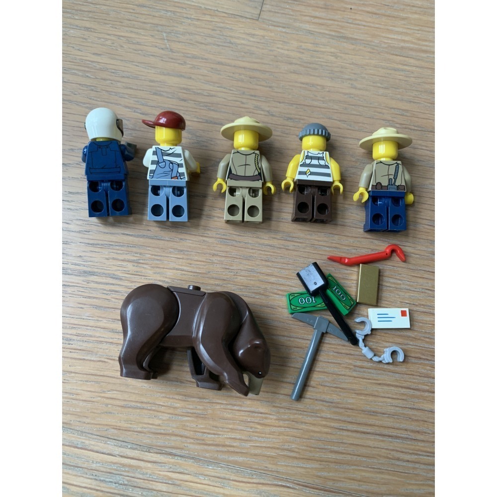 二手 樂高 LEGO 城市 4440 警察 森林警察局-細節圖3