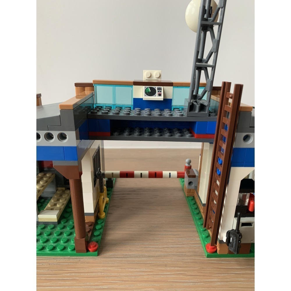 二手 樂高 LEGO 城市 4440 警察 森林警察局-細節圖11