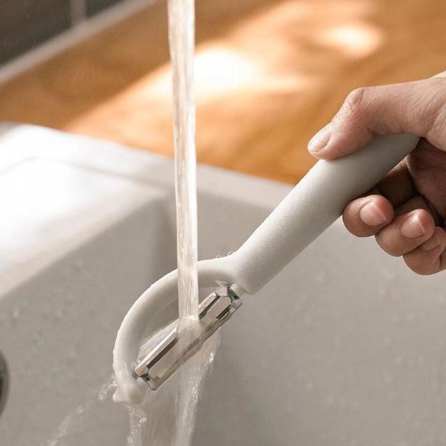 [VO17 台灣出貨] 不銹鋼削皮刀 削皮刀 削皮器 水果削皮刀 水果削皮器 剝皮器-細節圖8