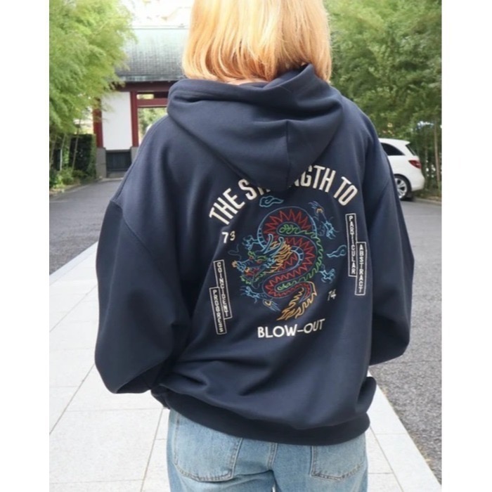 《全新現貨正品》日本POWER TO THE PEOPLE大龍刺繡連帽T-男女適用-龍刺繍パーカー-細節圖3