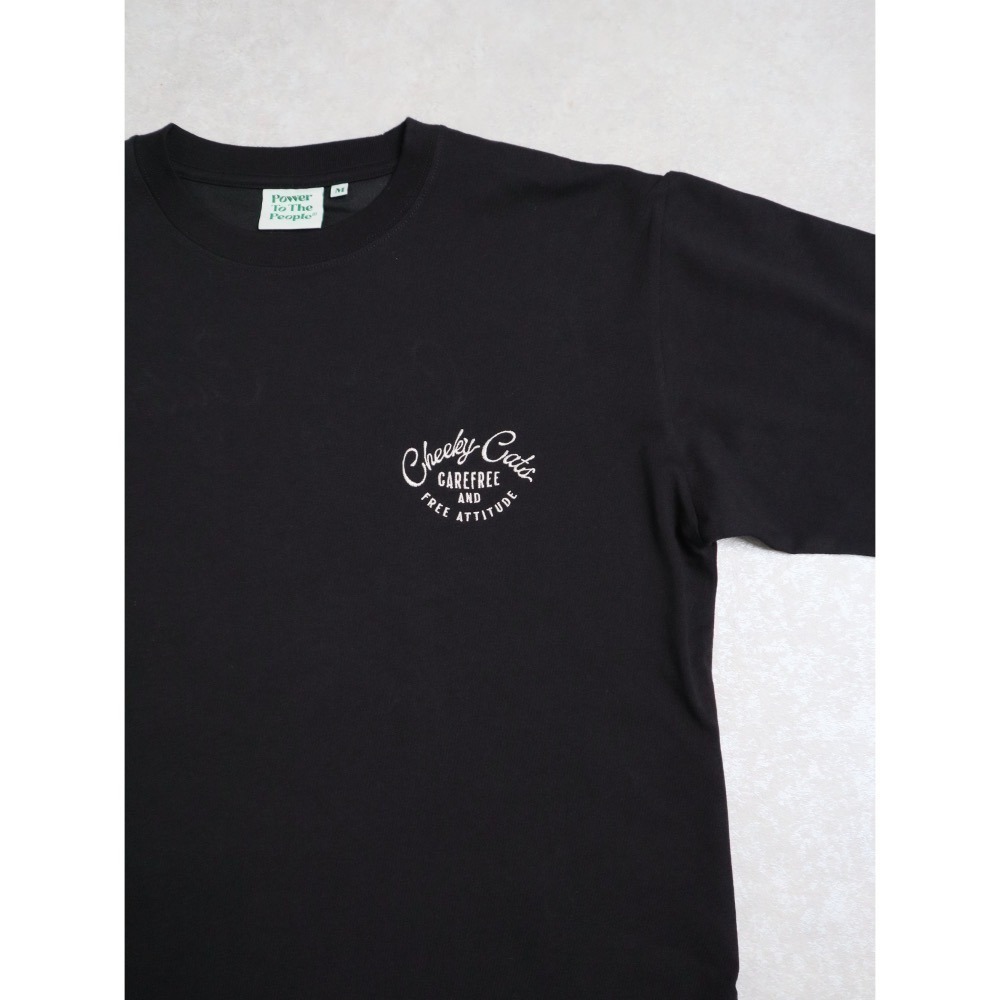 《2025夏季全新現貨正品》日本POWER TO THE PEOPLE-貓咪的休閒時光刺繡短袖T恤-男女適用-細節圖7