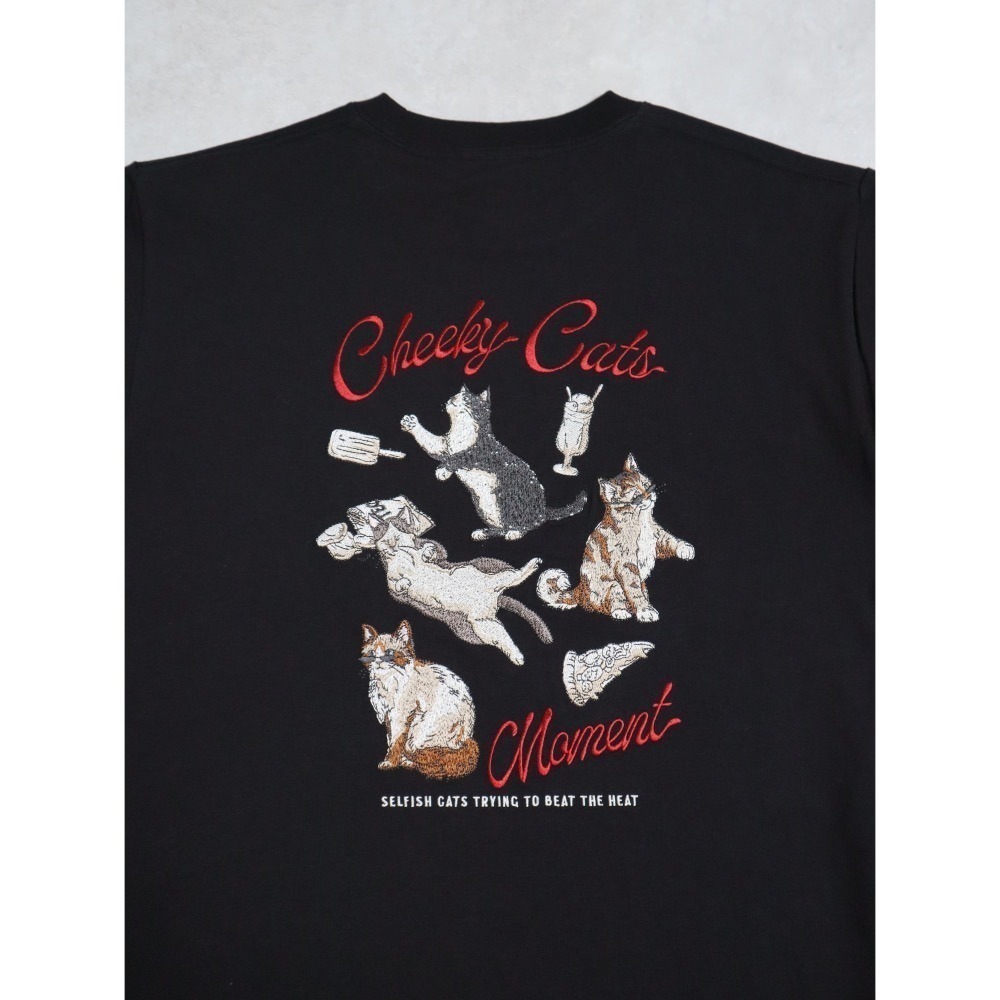 《2025夏季全新現貨正品》日本POWER TO THE PEOPLE-貓咪的休閒時光刺繡短袖T恤-男女適用-細節圖8