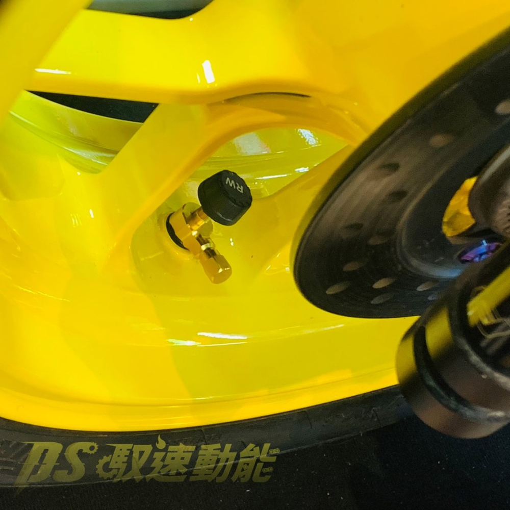 DS馭速動能-SUPERCAM獵豹 全鋁合金 CNC 超質感 Y型雙頭氣嘴 紅色/黑色/黃色/鈦色-細節圖3