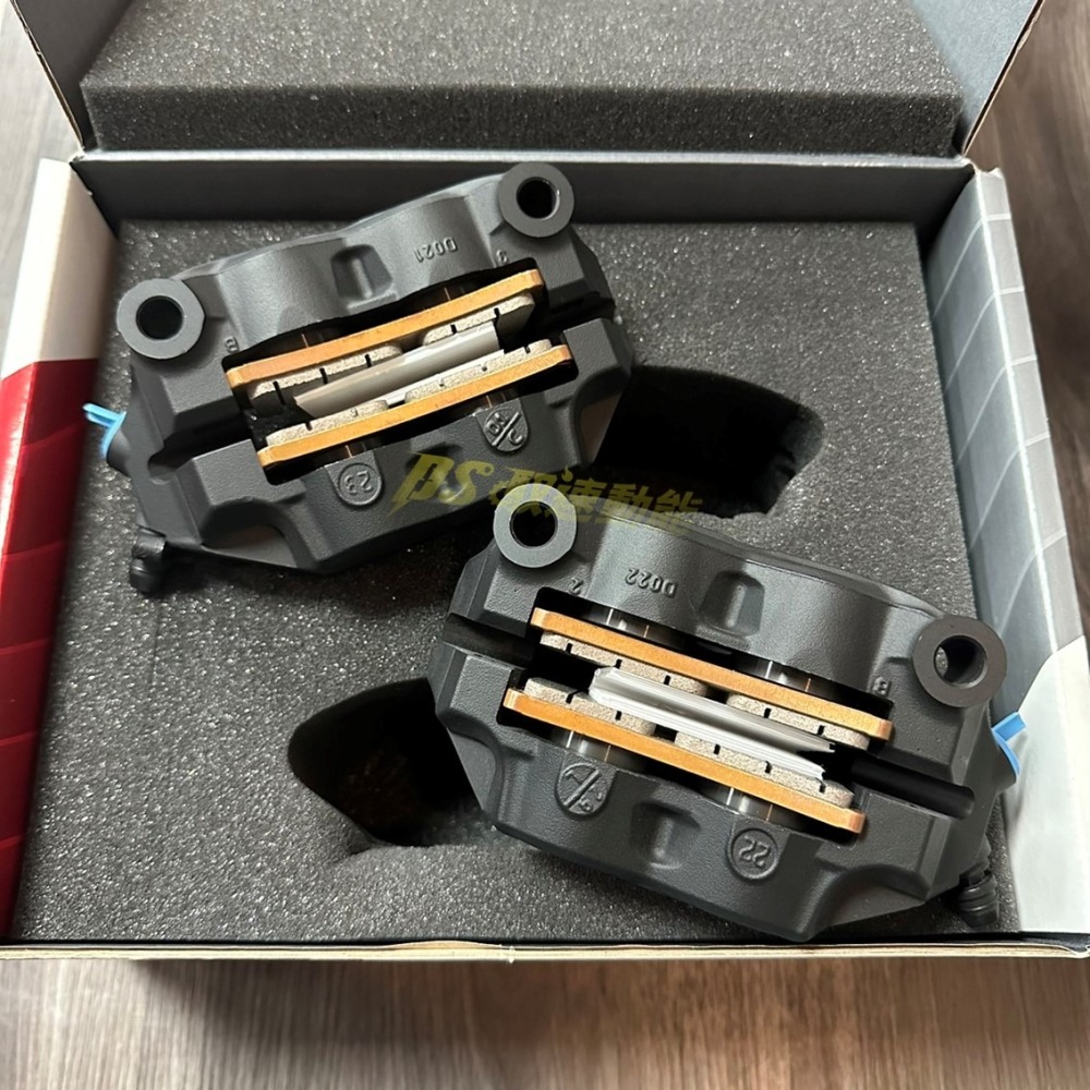 DS馭速動能-BREMBO STYLEMA 100mm 一體鑄造 輻射卡鉗 輕量 黑底紅字 銀底紅字 含煞車皮-細節圖4