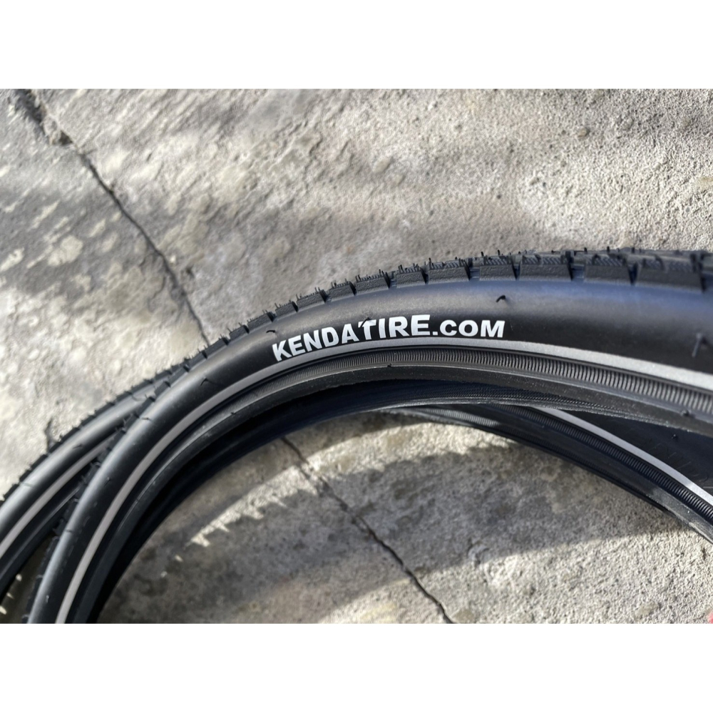 ~騎車趣~KENDA 建大 26x1.75反光防刺胎 26吋外胎 登山車胎 MTB 學生車 通勤車 40-559-細節圖4