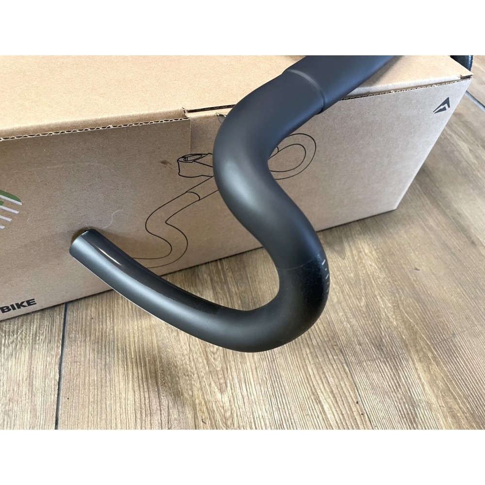 ~騎車趣~MERIDA TEAM SL 碳纖維一體式 空力把手 一體車把-細節圖3