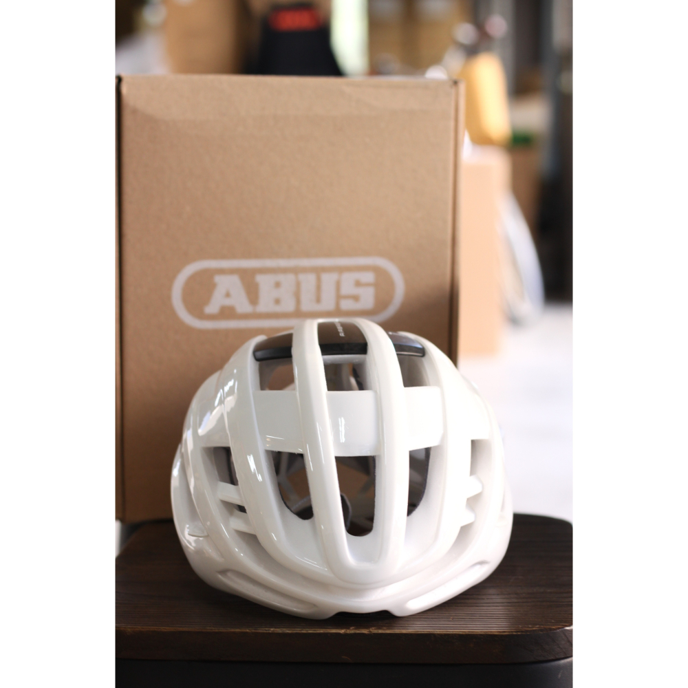 ~騎車趣~ ABUS AIRBREAKER 2.0 公路車安全帽 涼爽通風 輕量 自行車安全帽-細節圖2