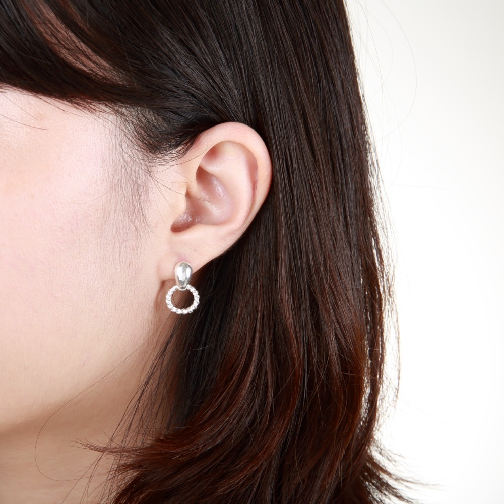 【Angel & Me】經典 麻花 s925 純銀 耳環 生日 聖誕節 情人禮物-細節圖3