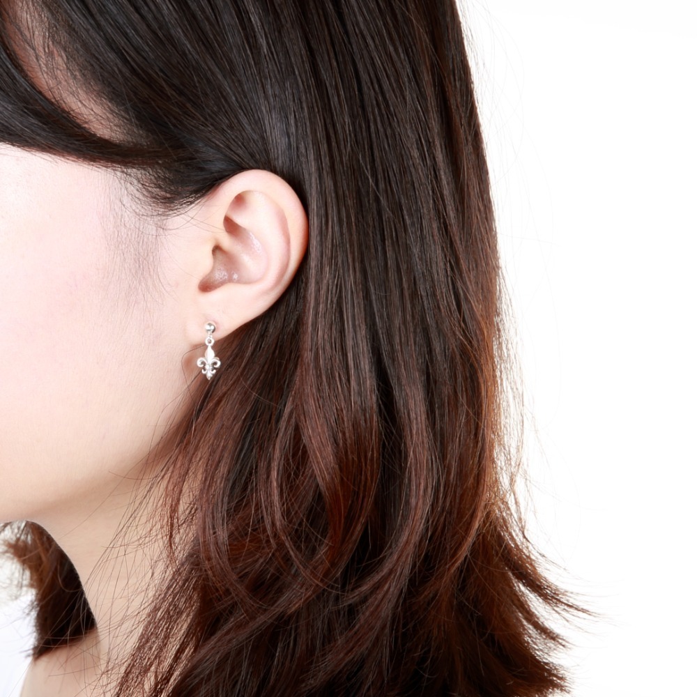 【Angel & Me】典雅 鳶尾花 Iris s925 純銀 耳環 (可改夾式)-細節圖2