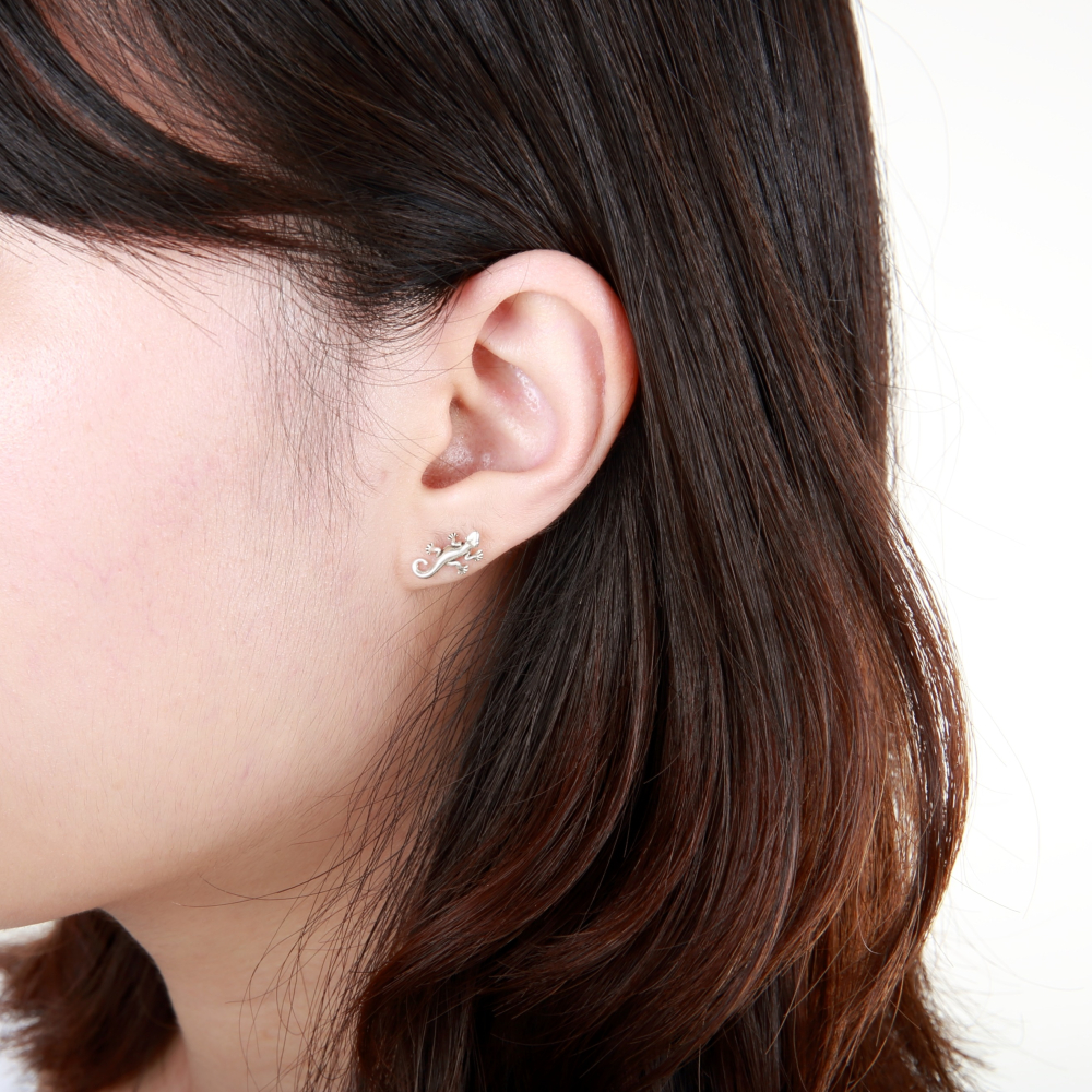 【Angel & Me】手工 小壁虎 蜥蜴 一對 s925 純銀 耳環 耳夾 生日-細節圖3