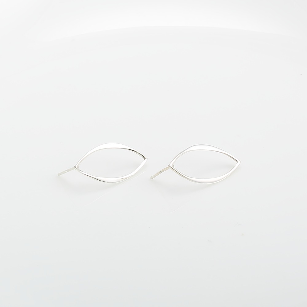 【Angel & Me】極簡 葉葉思念 Leaf 一對 s925 純銀 耳環 耳夾 生日 情人節 禮物-細節圖2