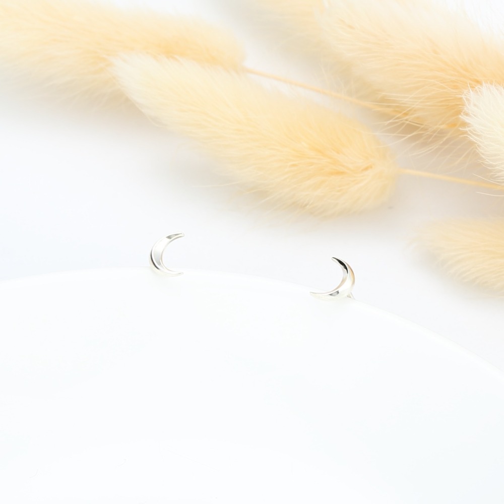 【Angel & Me】月牙 月亮 一對 s925 純銀 耳環 耳夾 情人節 禮物-細節圖2