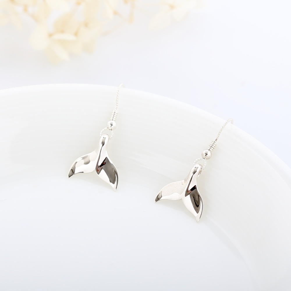 【Angel & Me】幸運 鯨魚 鯨魚尾 一對 s925 純銀 耳環 生日 禮物-細節圖4