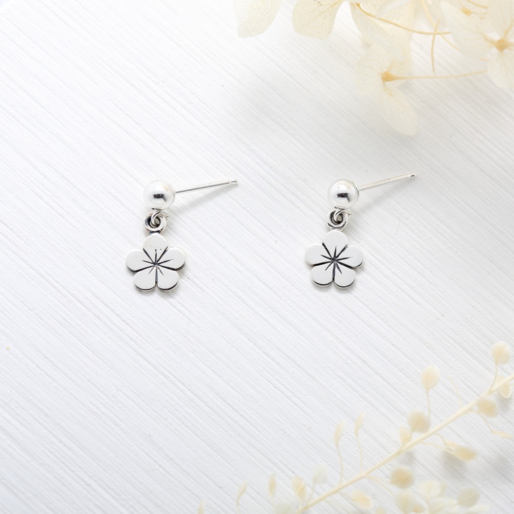 【Angel & Me】梅花 小花 s925 純銀 耳環 耳夾 生日 母親節禮物-細節圖5