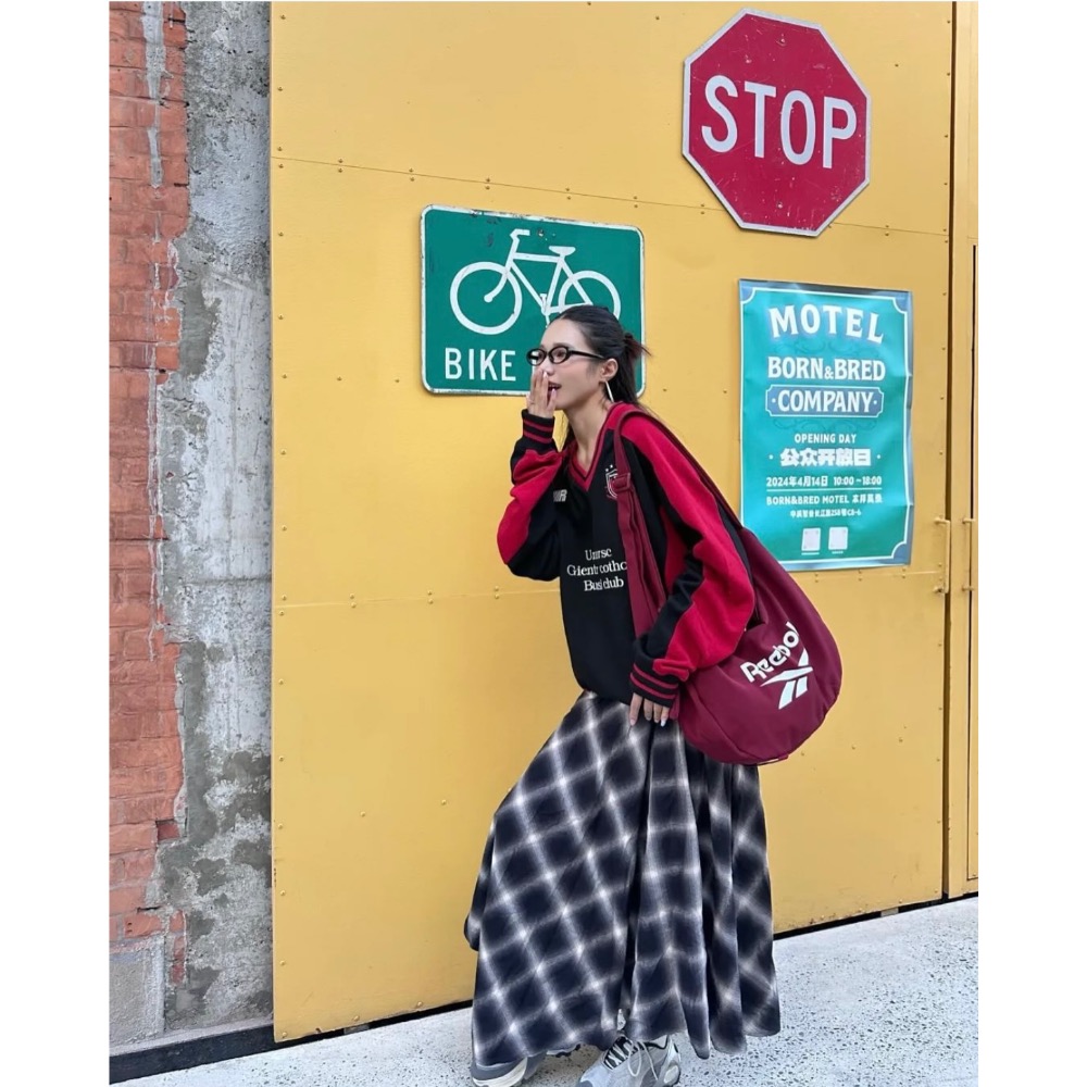 【BKS】REEBOK 大空間斜挎包/單肩包/休閒風/國外代購  大Logo印花 防潑水面料 大空間容量19.4L 可調-細節圖4