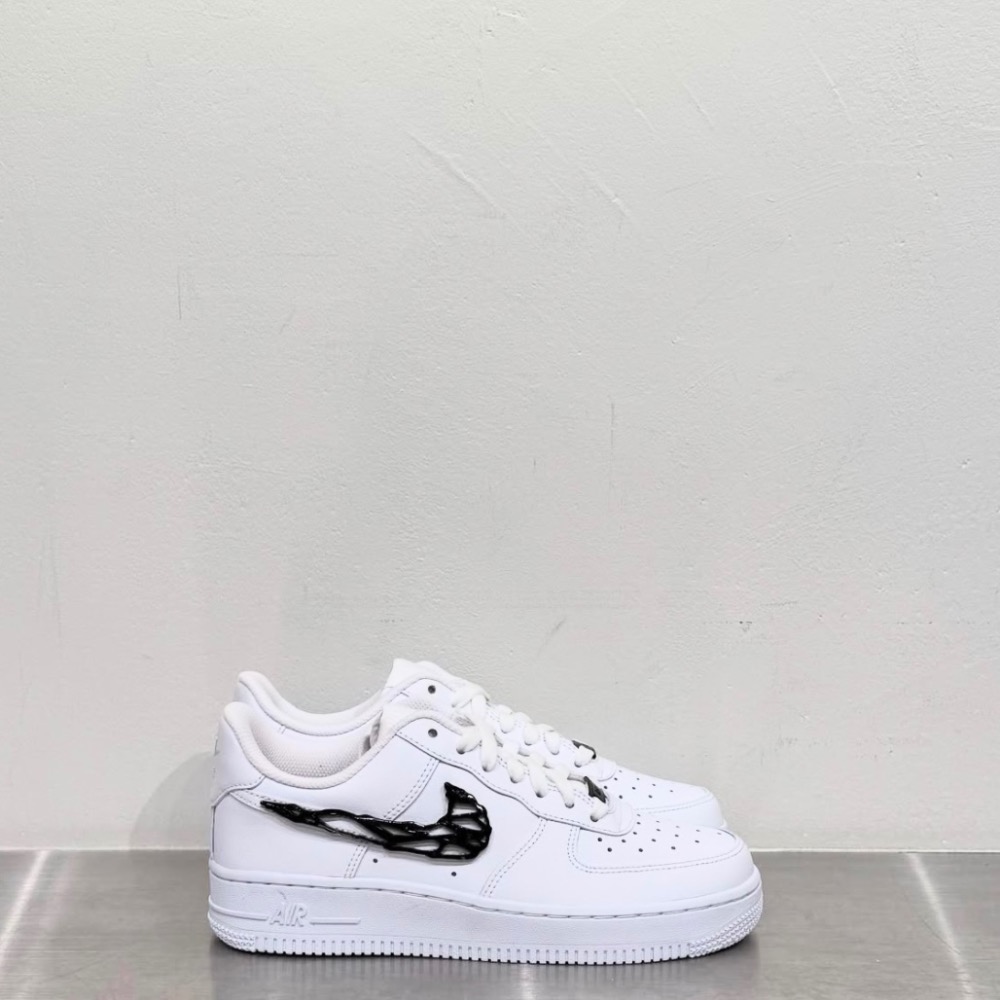 【BKS】Nike Air Force 1 猛毒 金屬液態 黑勾/休閒鞋/國外代購/IF1686-101-細節圖9