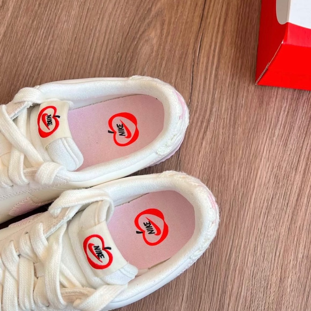 【BKS】NIKE CORTEZ 阿甘鞋 櫻花粉愛心 2025情人節限定款/國外代購/HV6012-161-細節圖9