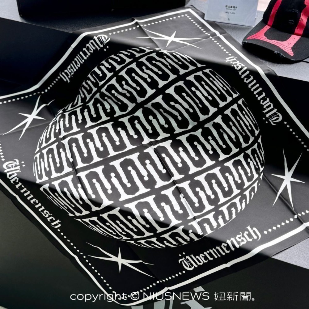 【BKS】現貨 權志龍GD ZO&FRIENDS 「ZOA貓娃吊飾」/送GD聯名調酒+販售展覽周邊-規格圖1