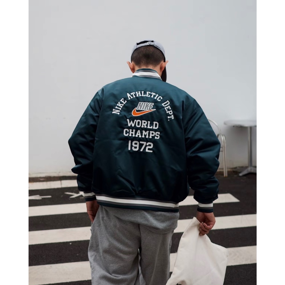 【BKS】NIKE 塗鴉跳色 刺繡復古 棒球外套/夾克/國外代購/FQ7970-細節圖2