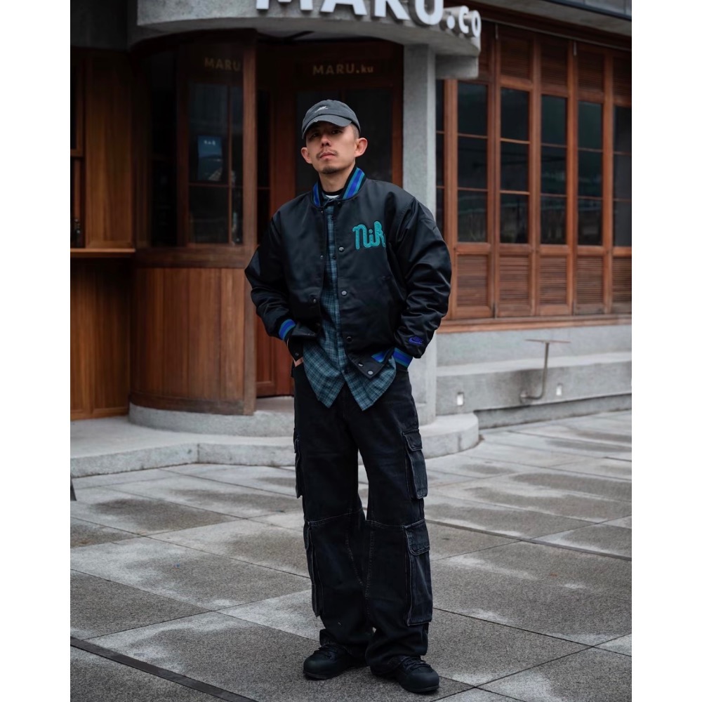 【BKS】NIKE 塗鴉跳色 刺繡復古 棒球外套/夾克/國外代購/FQ7970-細節圖7