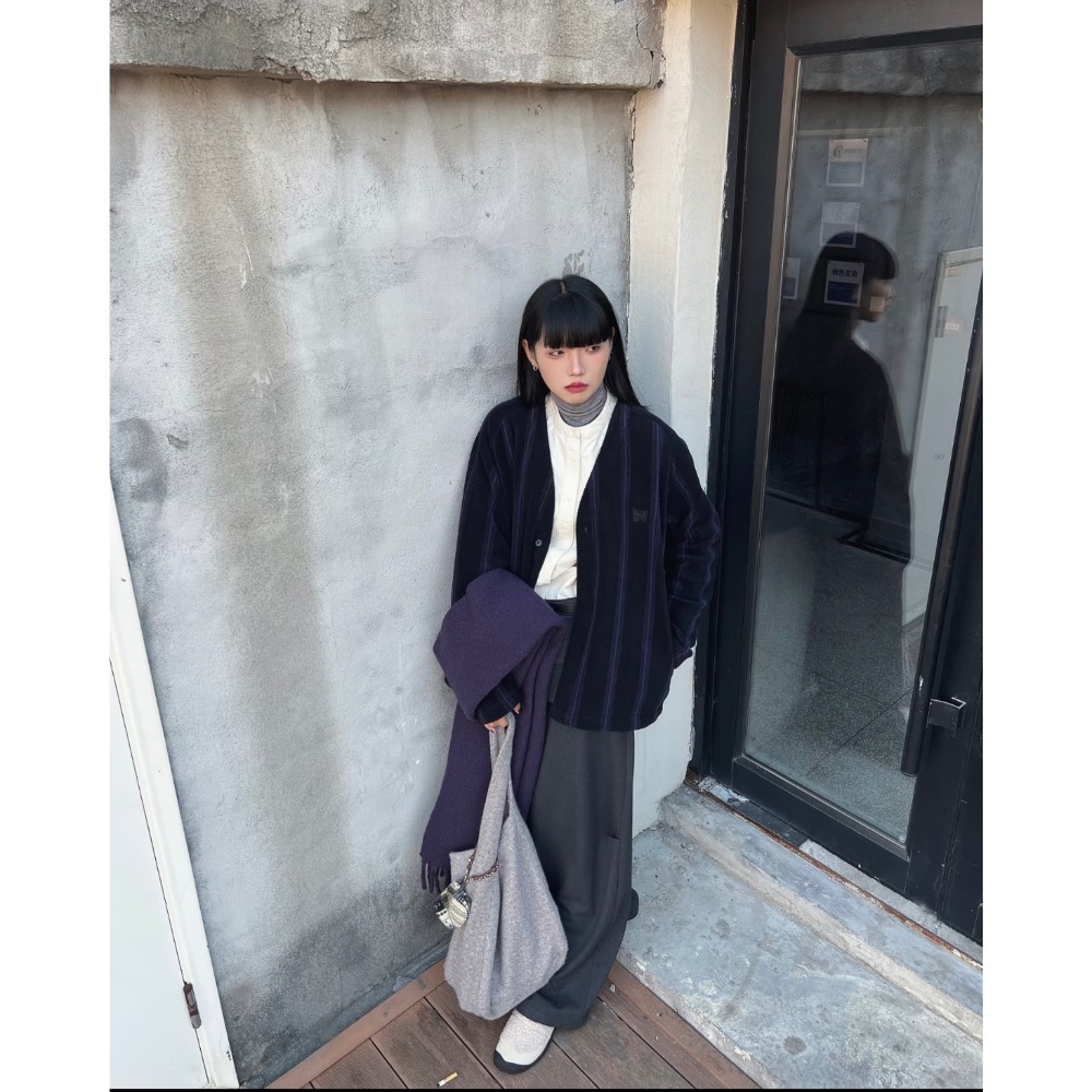 【BKS】UNIQLO x NEEDLES 蝴蝶刺繡 法蘭絨針織外套/紫黑/寬版/開襟外套/國外代購/484125-細節圖6