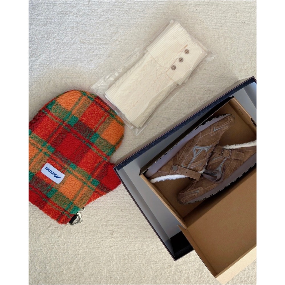 【BKS】MIZUNO LG 60S SLIPPER 毛絨穆勒鞋 期間限定禮版/國外代購-細節圖4