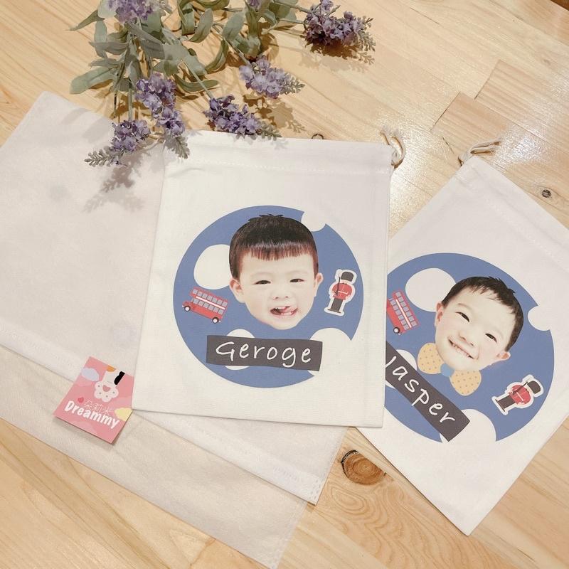 Dreammy朵莉米🧸［英文姓名］客製照片包包｜寶寶帆布袋｜幼稚園 束口袋 束口包兒童衣物袋 訂製-細節圖5