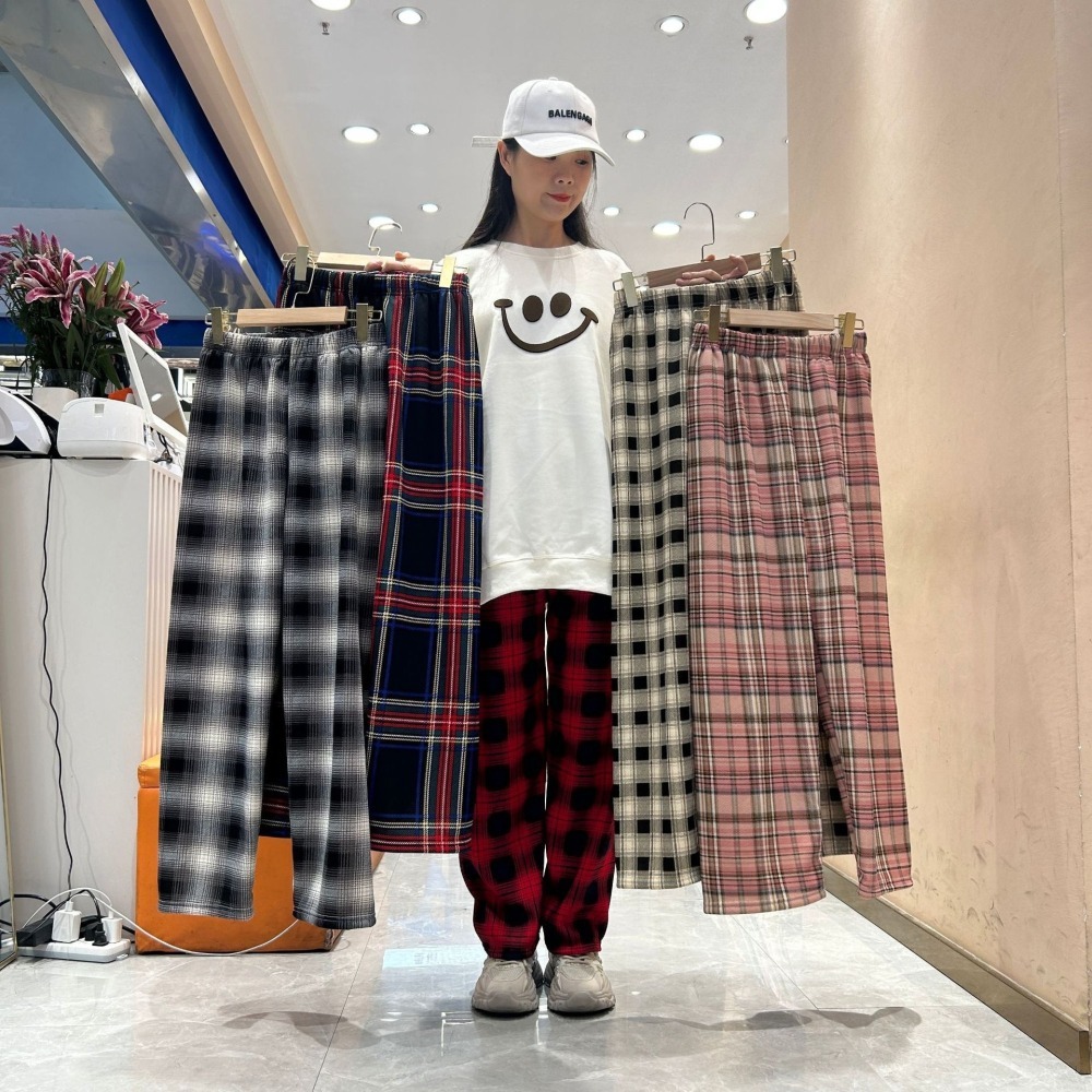 2024 新四色 秋冬褲 格子褲 學生褲 高腰褲 寬松褲 直筒褲 格子 加絨褲 加厚 保暖 休閒褲 闊腿褲 百搭-細節圖5