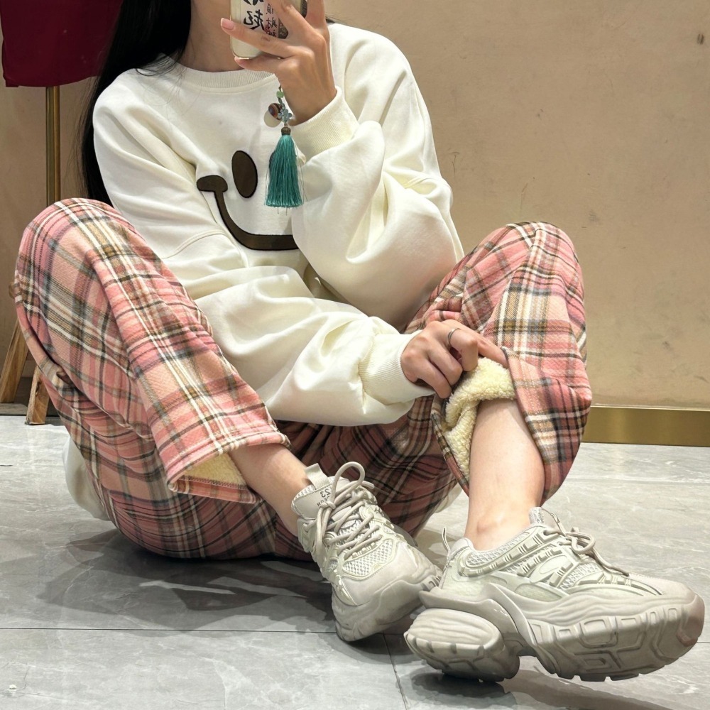 2024 新四色 秋冬褲 格子褲 學生褲 高腰褲 寬松褲 直筒褲 格子 加絨褲 加厚 保暖 休閒褲 闊腿褲 百搭-細節圖7