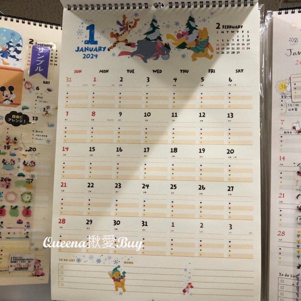 💓Queena揪愛BUY🆙⏩日本代購✈日本製 迪士尼 2024 掛曆 月曆年曆 行程掛曆✈米奇維尼 附迷你貼紙-細節圖5