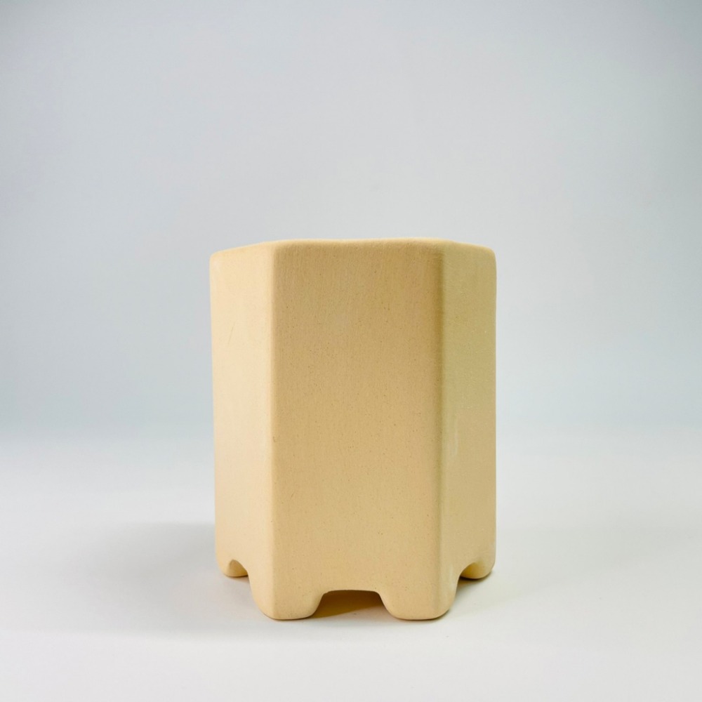 花盆王 知雨若泥 多肉盆栽批發•美術課•可手繪DIY彩繪花盆•創作素胚陶盆•台灣出貨•居家園藝•素雅素燒透氣膚色六角盆-細節圖4