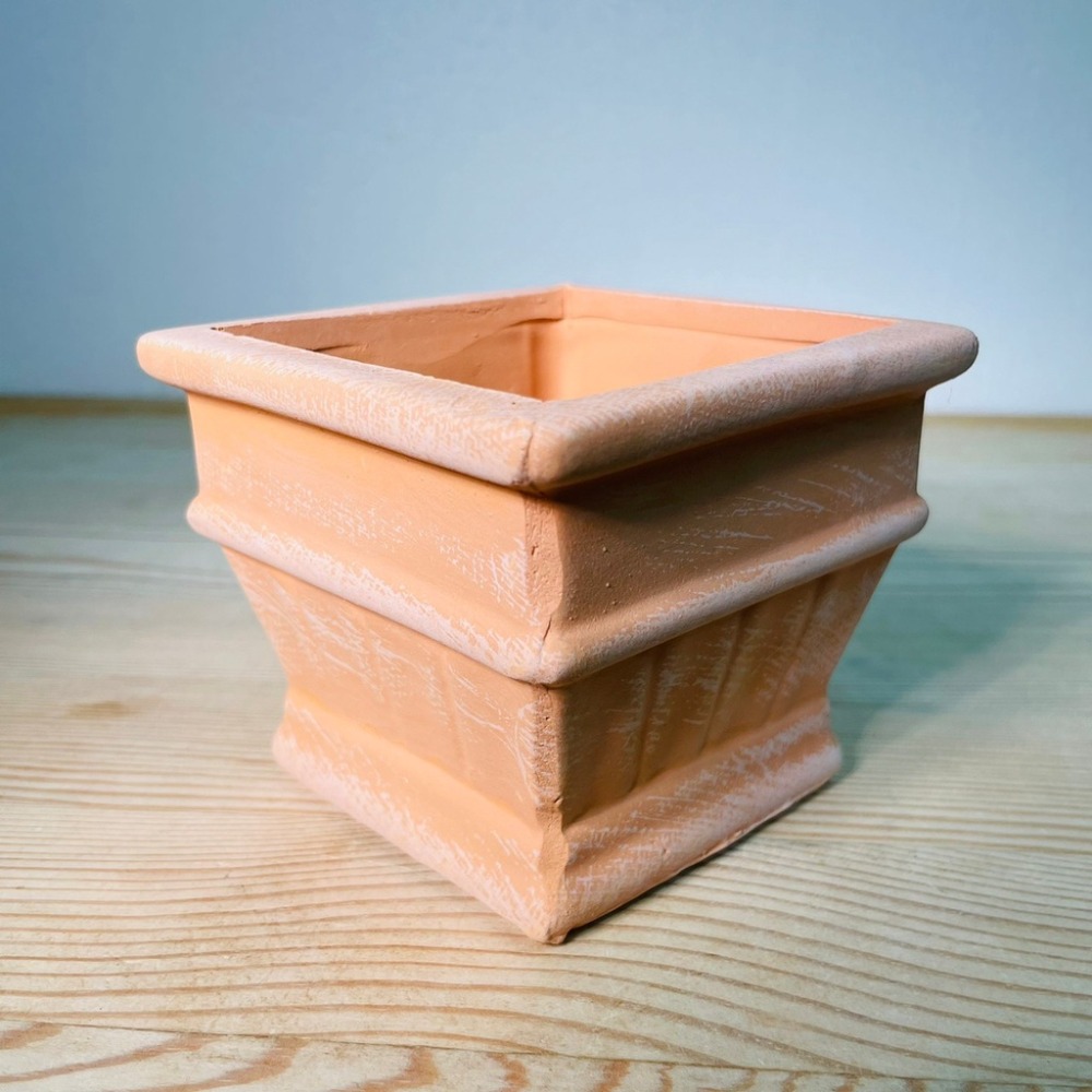 花盆王 知雨若泥 多肉植物盆栽•園藝組盆DIY•鄉村風造景花盆•台灣現貨•辦公室小物•素燒透氣紅陶方口刷白歐式小盆-細節圖3