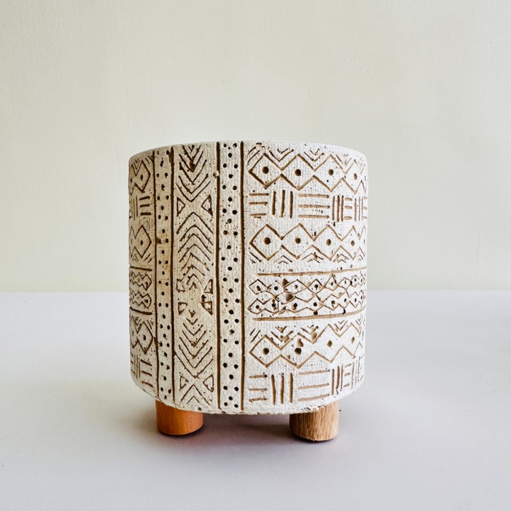 花盆王 知雨若泥 北歐居家生活3吋盆栽•空氣鳳梨花盆•乾燥花園藝造景聖誕裝飾•台灣出貨•白色上古圖騰 木腳水泥盆-細節圖4