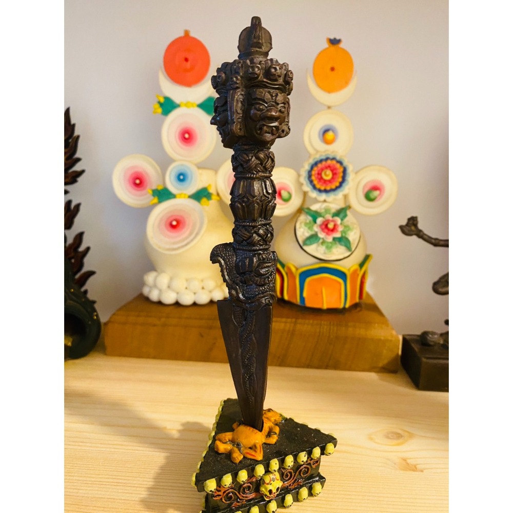 【藏傳佛教-法器】 三面普巴杵-細節圖2