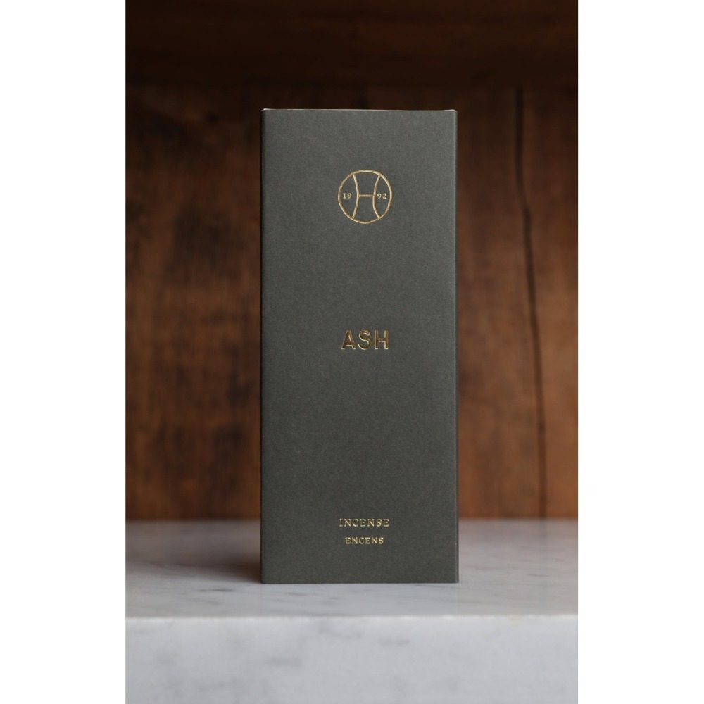 Perfumer H 線香  琥珀   金  墨水  灰燼  苔 盛宴-細節圖3