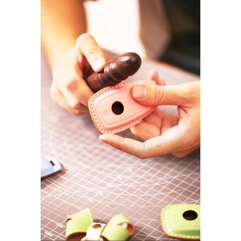 SKODA SCALA /Octavia手工訂製 專屬鑰匙保護套 遙控器保護套 鑰匙包-細節圖3