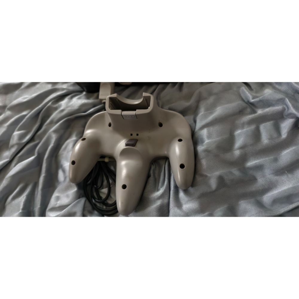 【經典收藏】任天堂 N64 主機（標準黑）+ 原廠手把 + 台灣公司貨《超級瑪利歐64》功能正常-細節圖3